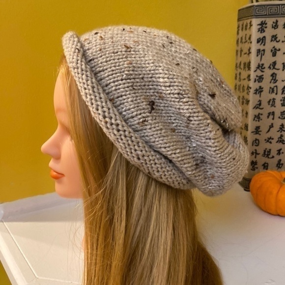 Hand Crafted Other - Hand crafted unisex wool grunge style slouchy beanie hat